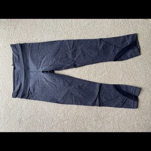 Lululemon pace rival crop